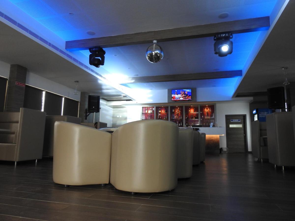 Hotel Annamalai Bahur Экстерьер фото