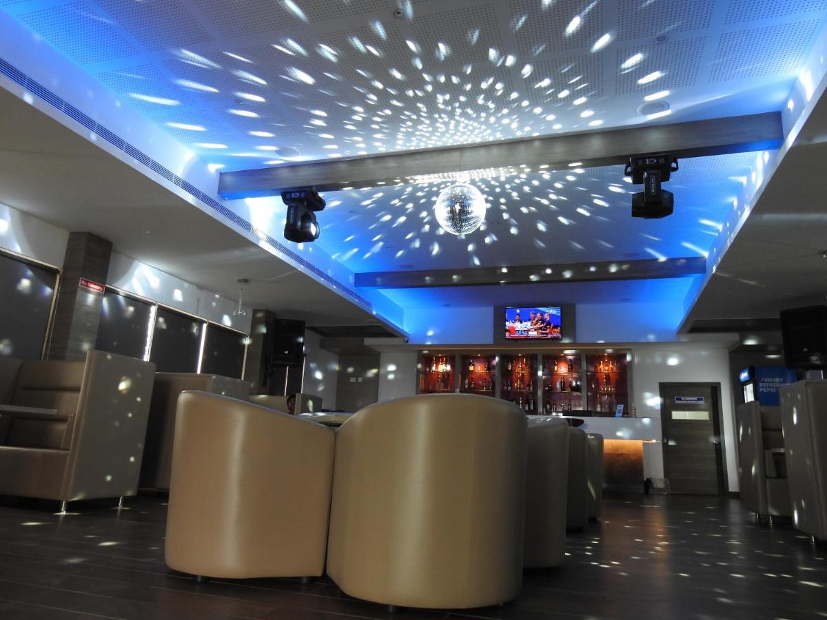 Hotel Annamalai Bahur Экстерьер фото