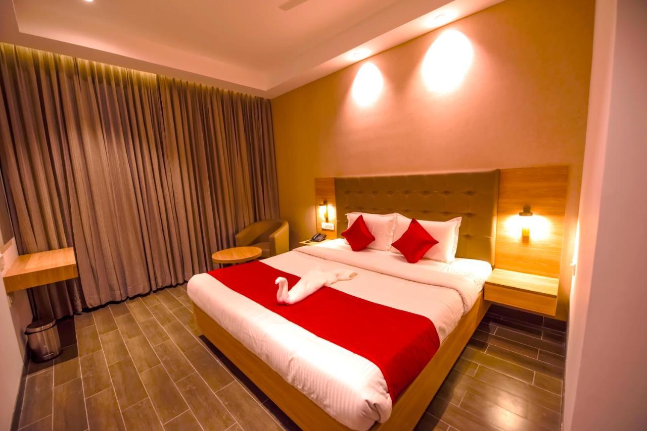 Hotel Annamalai Bahur Экстерьер фото