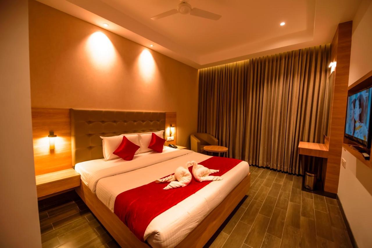 Hotel Annamalai Bahur Экстерьер фото