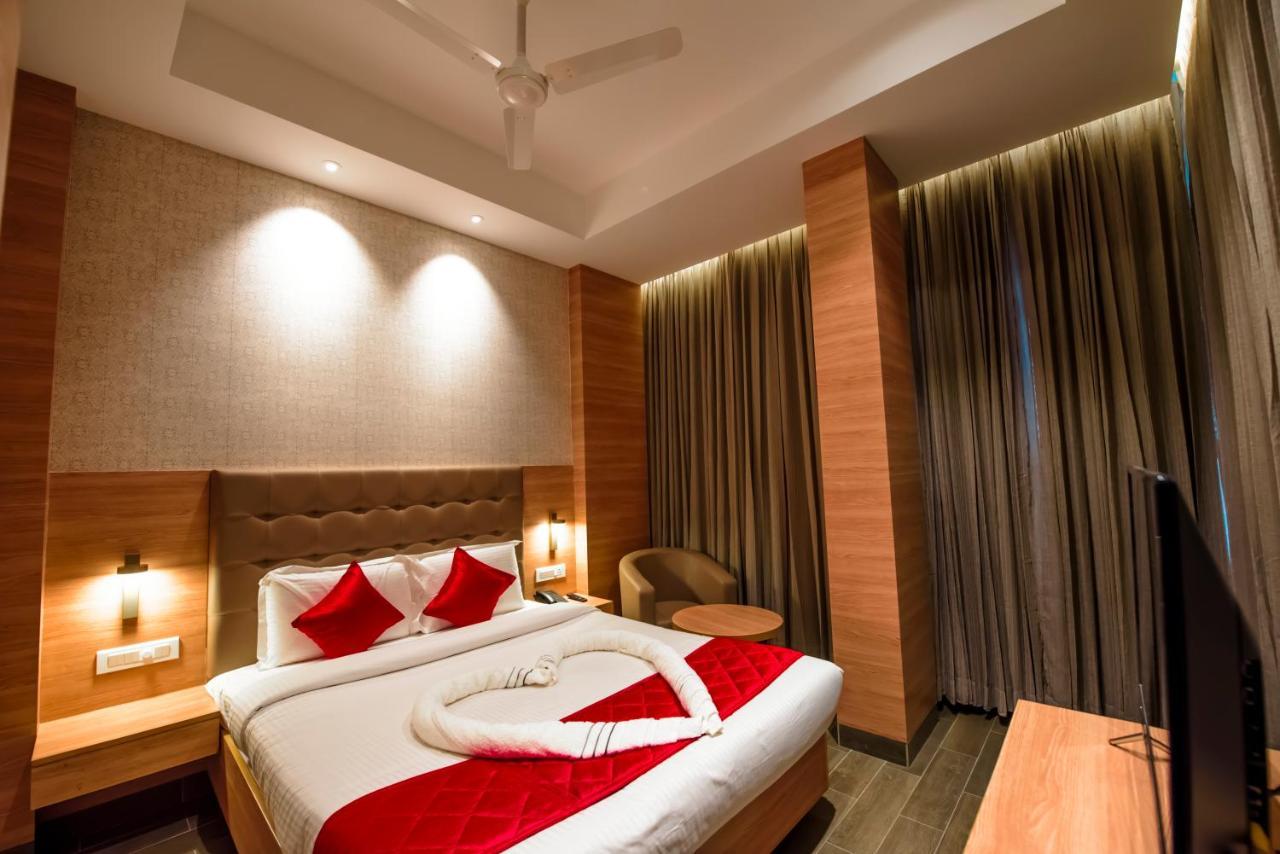 Hotel Annamalai Bahur Экстерьер фото