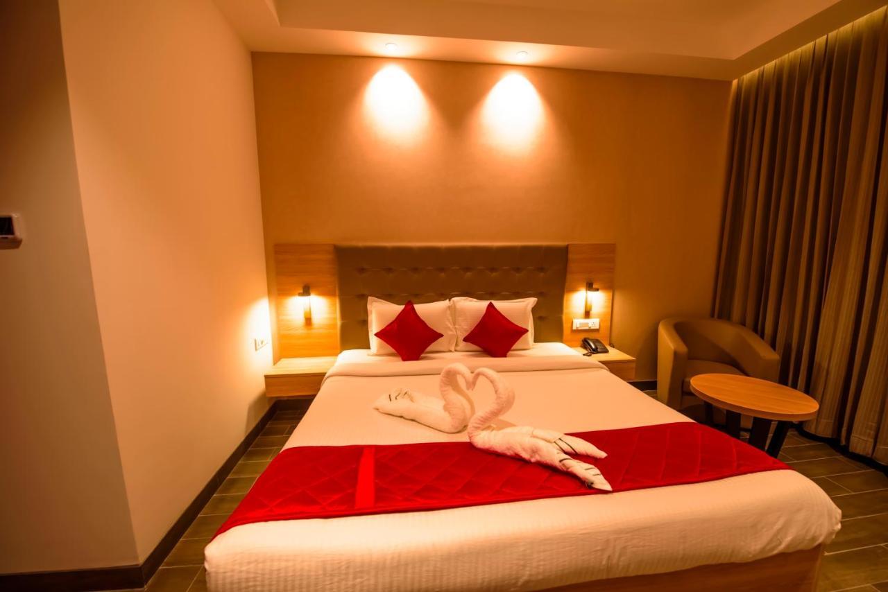 Hotel Annamalai Bahur Экстерьер фото