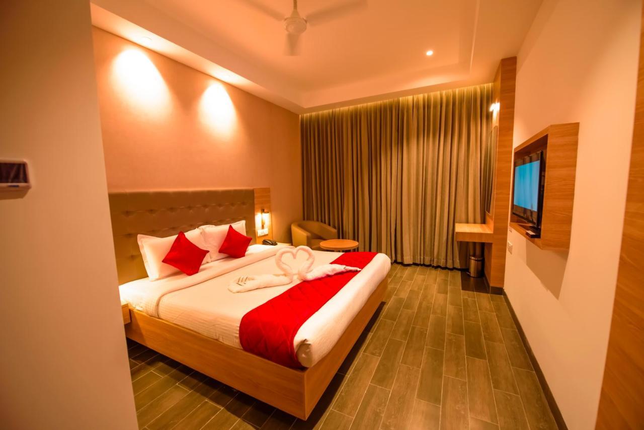 Hotel Annamalai Bahur Экстерьер фото